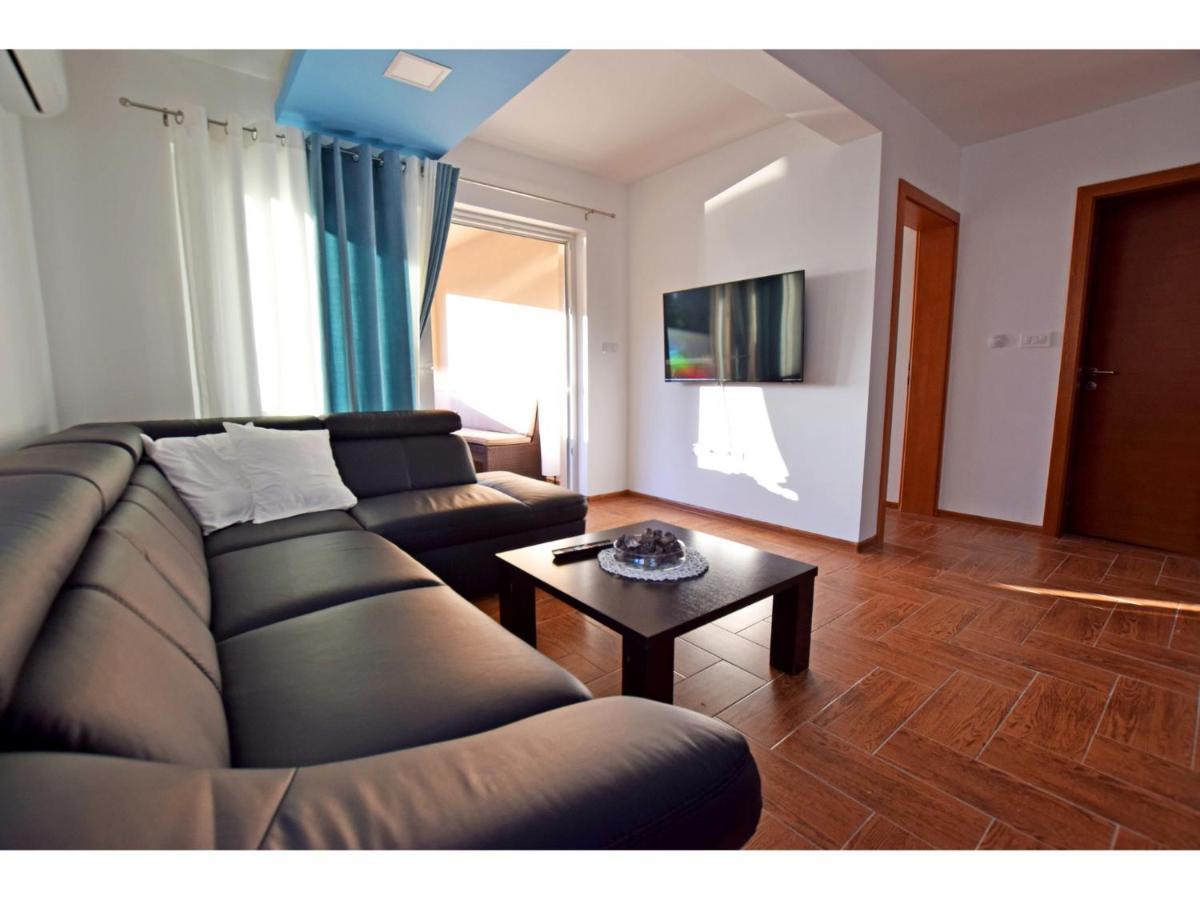Apartment Dinko Rovanjska Exterior foto